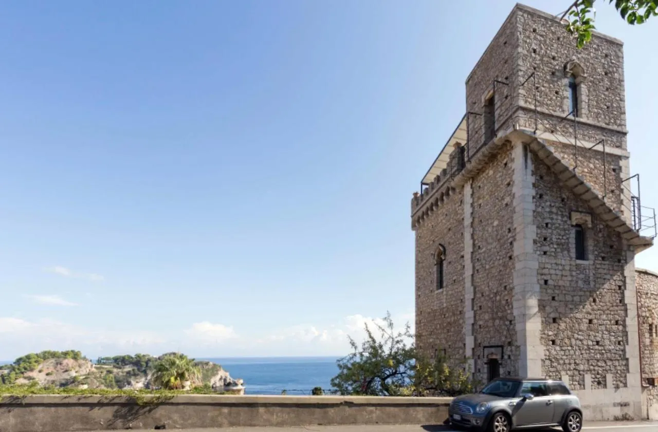 Villa Eleonora Isola Bella Sea View Small Pool + Jacuzzi Ταορμίνα