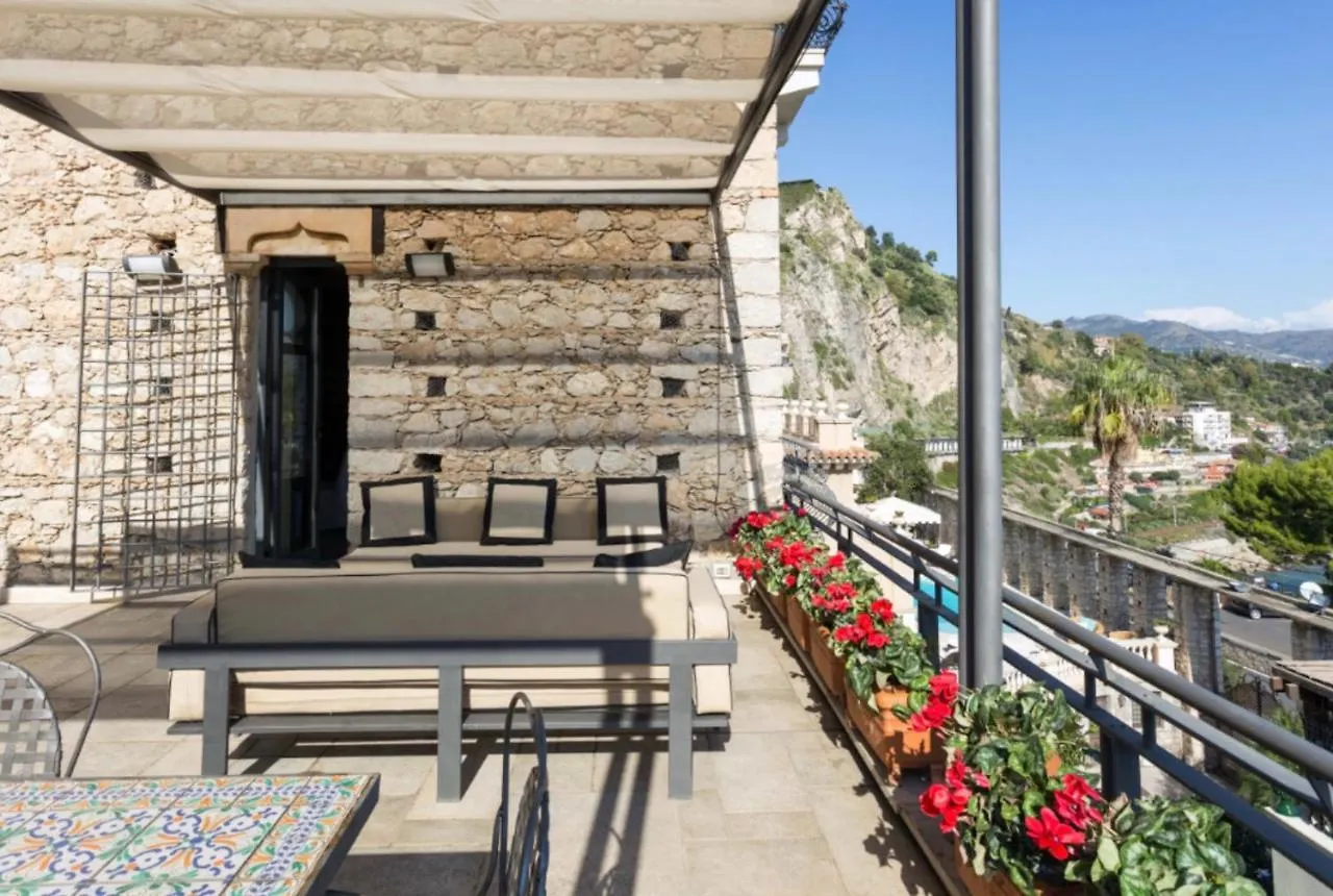 Villa Eleonora Isola Bella Sea View Small Pool + Jacuzzi Taormina Italy