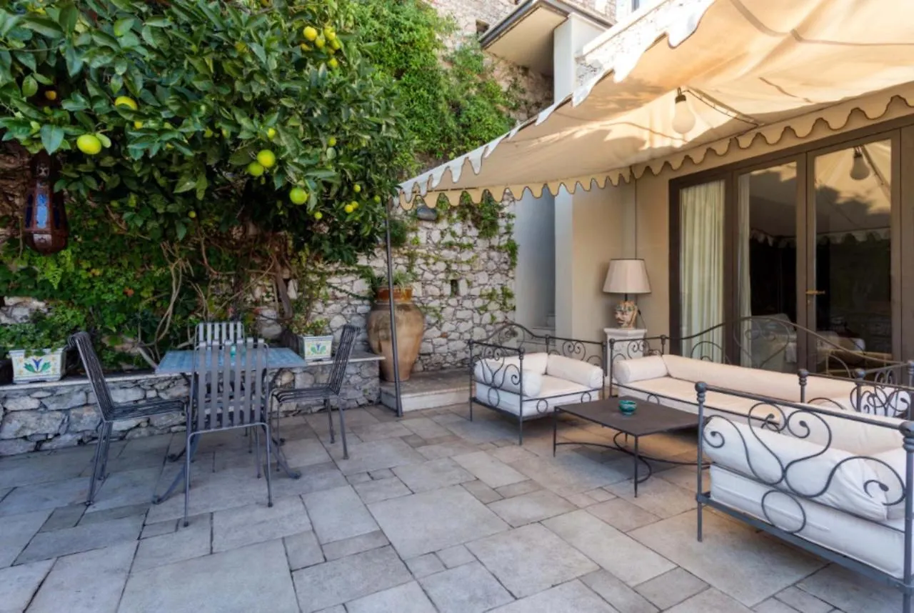 Villa Eleonora Isola Bella Sea View Small Pool + Jacuzzi Taormina