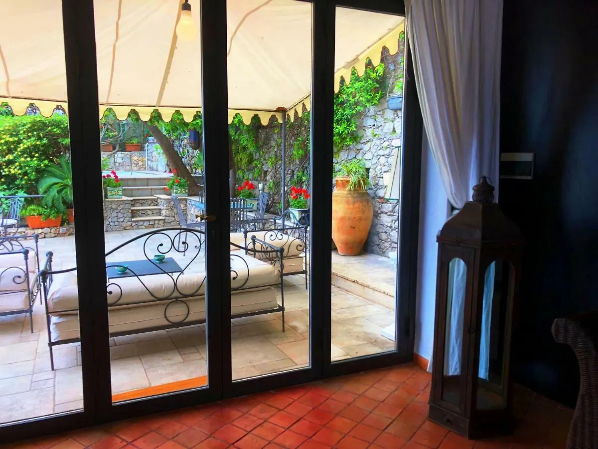 Villa Eleonora Isola Bella Sea View Small Pool + Jacuzzi Ταορμίνα