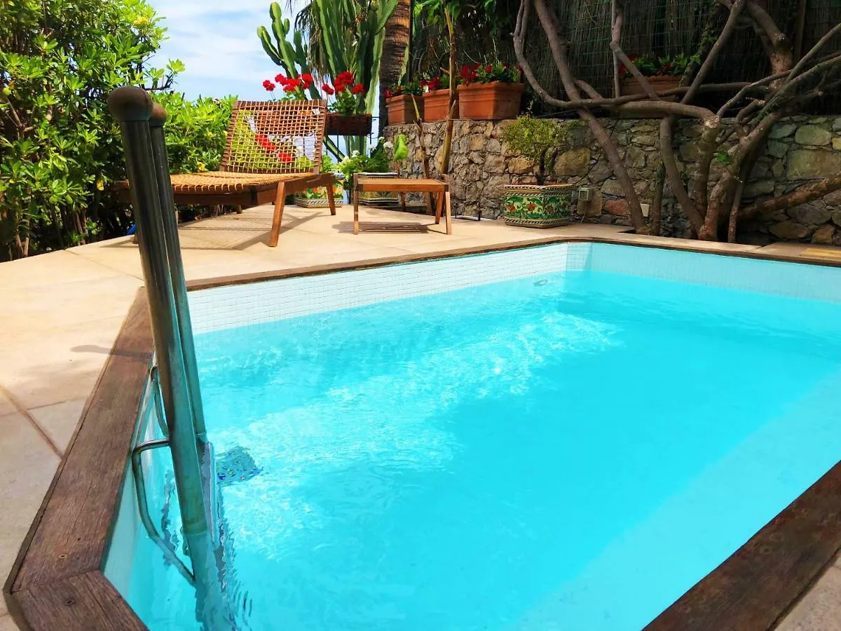 Villa Eleonora Isola Bella Sea View Small Pool + Jacuzzi Ταορμίνα